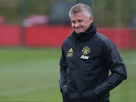 Quỷ đỏ bại trận, nhưng Solskjaer lại mừng thầm vì báu vật tuyến giữa