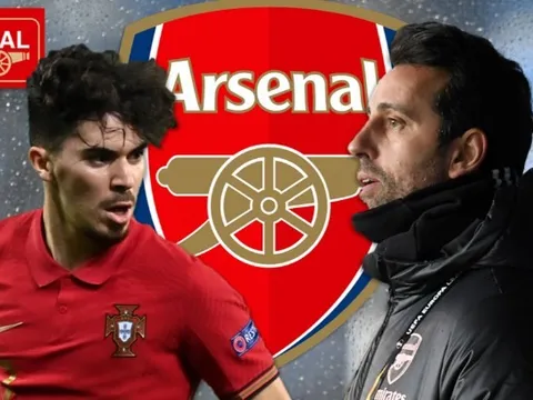 Quyết định kỳ lạ của Arsenal