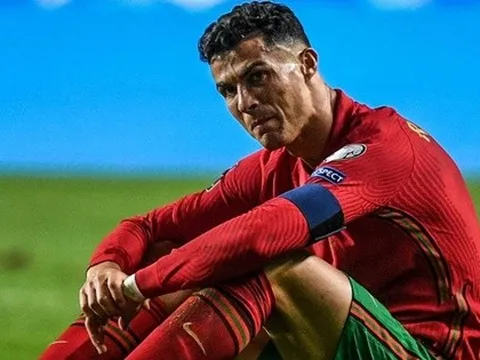 Ronaldo sa sút nhưng vẫn là điểm tựa của Bồ Đào Nha