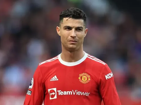 Hé lộ mức phí lời đề nghị Chelsea hỏi mua Ronaldo