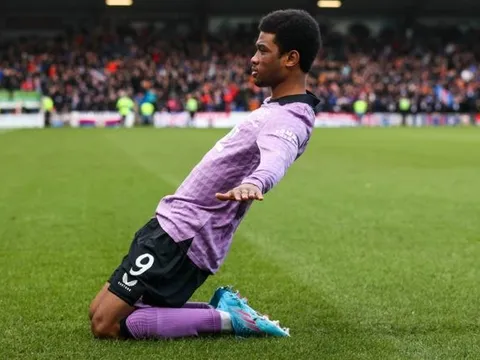 HLV Rangers chỉ ra điều Amad Diallo chưa có được