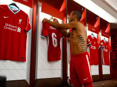 Ra mắt tân binh khủng, Liverpool khiến cả Premier League run sợ