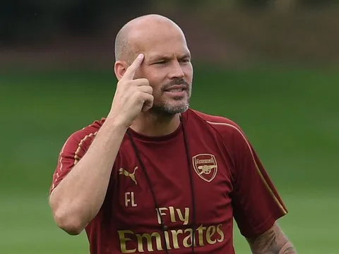 Ra mắt thất vọng, Ljungberg vẫn mơ về top 4 cùng Arsenal