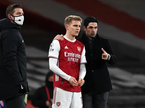 Ra quân thảm hại, Arsenal tức tốc nổ 2 bom tấn vào tuần tới
