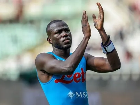 Rafa Benitez nêu 2 điểm chưa ổn của tân binh Chelsea