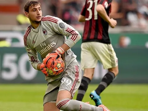 Raiola "bật đèn xanh" cho MU vụ Donnarumma