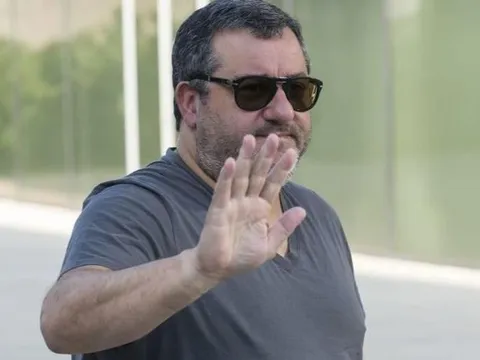 Raiola ráo riết xúc tiến 'bom tấn', giám đốc phá vỡ im lặng