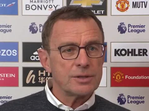 Chế giễu ban huấn luyện, sao Man Utd nhận chỉ trích gay gắt