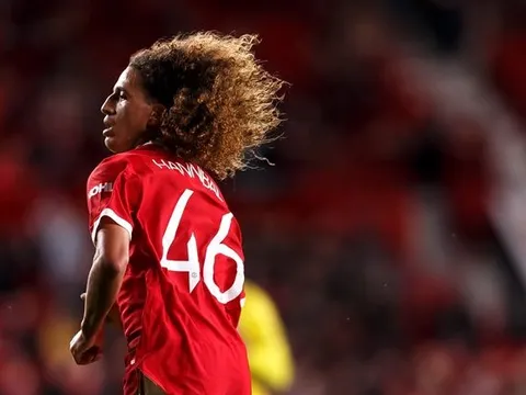 Ralf Rangnick trừng phạt Hannibal Mejbri