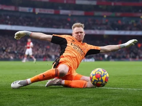 Cờ đã đến tay Aaron Ramsdale