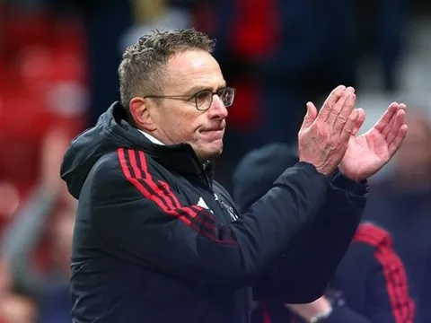 6 tuần sau khi Rangnick chỉ ra vấn đề, M.U vẫn mắc lại lỗi cũ