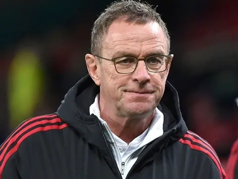 Rangnick yêu cầu Fletcher chấm dứt chuyện "lạm quyền"