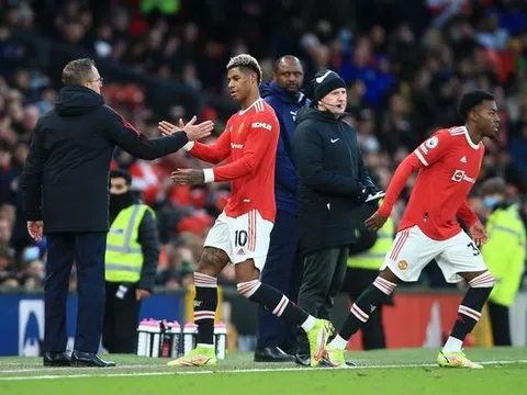 Rangnick vừa thay đổi, Man Utd liền xuất hiện 2 cỗ máy chạy