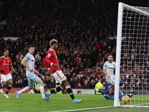 Rangnick thay người như thần, Man Utd bay thẳng vào Top 4