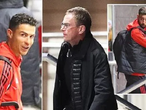 Rangnick và cầu thủ M.U đến Lowry giữa tin đồn rạn nứt