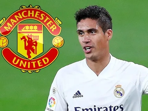 Raphael Varane đang biến M.U thành con rối?