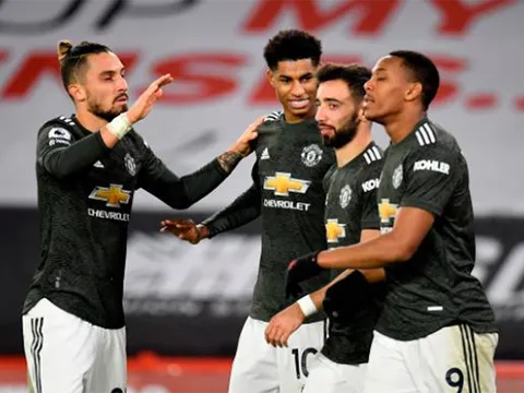 Rashford sửa sai cho Henderson, Man Utd hạ Sheffield để áp sát top 5