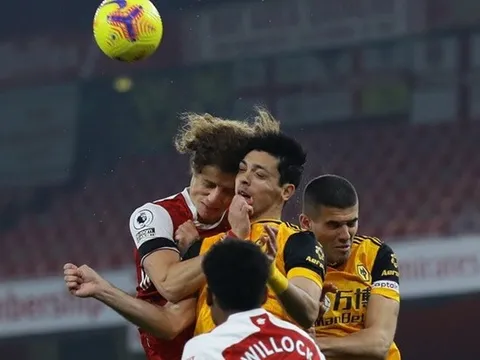 Nứt hộp sọ vì David Luiz, sao sáng Wolves hồi phục thần kỳ