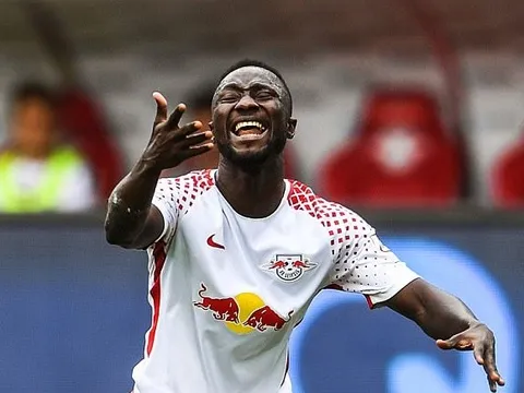 RB Salzburg đã bán cả đội hình cho RB Leipzig như thế nào?