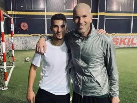 Real Madrid nắm 3 lợi thế để chiêu mộ Houssem Aouar