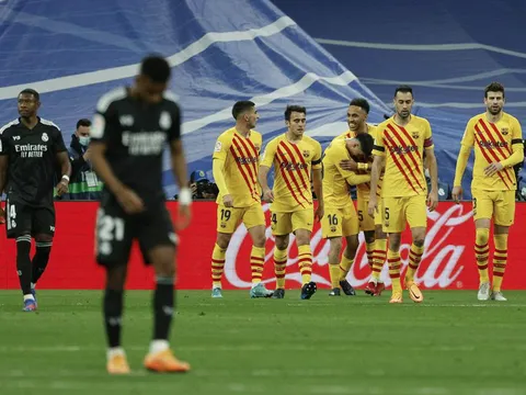 Real Madrid trả giá vì sự liều lĩnh của HLV Ancelotti