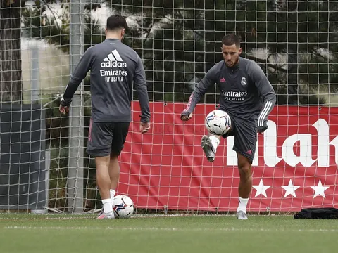 Real trước trận ra quân: Hazard tập riêng, Ramos khoe bắp chân lực sĩ