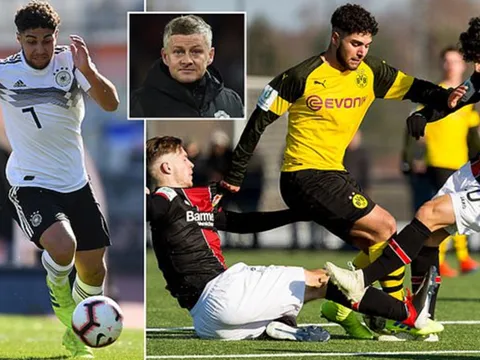 Reda Khadra: Giải mã sao trẻ 19 tuổi có thể thay thế Sancho tại MU