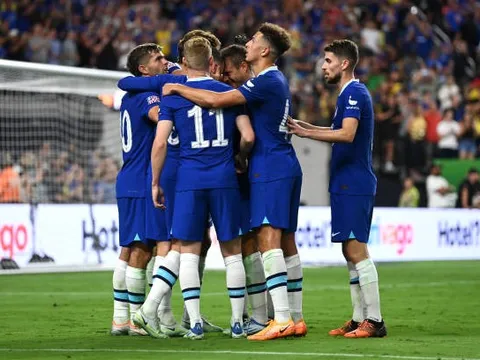 Reece James cùng đồng đội 'tấu hài', Chelsea vẫn ra quân thuận lợi