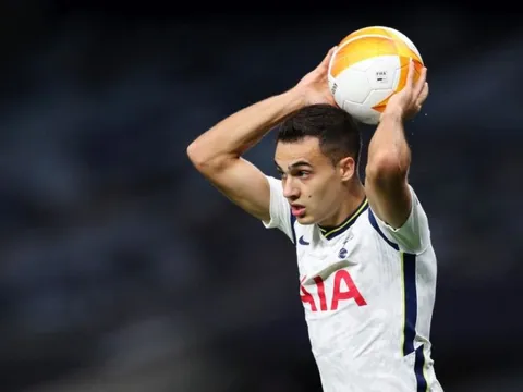 Reguilon thăng hoa, Real ra quyết định gây choáng