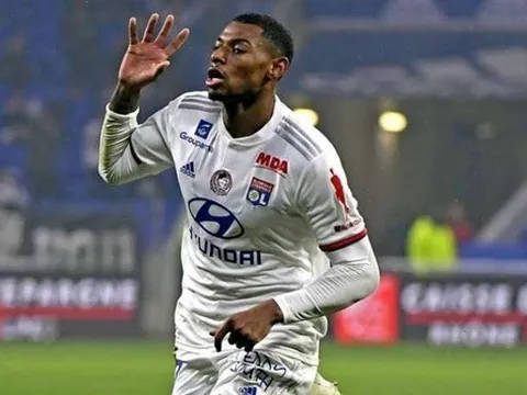 Chấn thương tàn phá, cựu sao Arsenal bị Lyon "tống khứ"