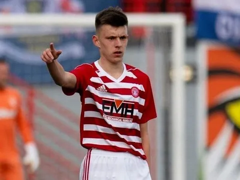 "Tam mã" nước Anh tranh hùng, quyết đoạt sao trẻ từ Scotland