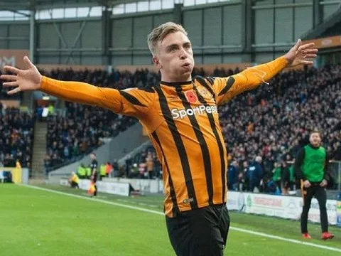 Quyết bám đuổi Liverpool, Leicester chuẩn bị chiêu mộ "máy làm bàn" từ Hạng Nhất