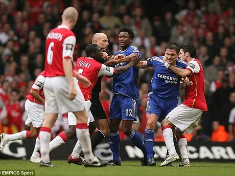 Top 10 CLB chơi xấu nhất lịch sử Premier League: Big 6 đủ mặt, Chelsea vô đối