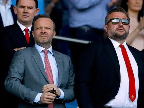 Sếp lớn Man Utd đã ra một quyết định tuyệt vời so với Ed Woodward