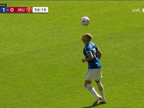 Pha biểu diễn của Richarlison chỉ ra MU dở thế nào