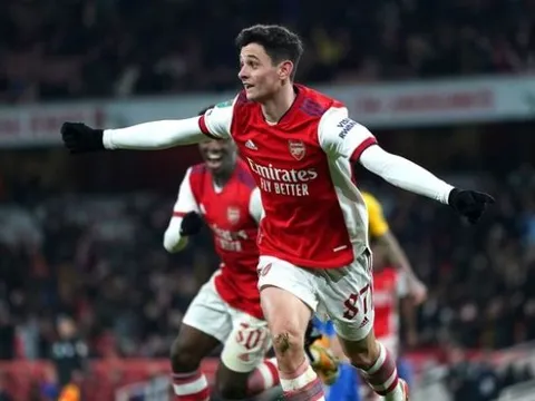 Rio Ferdinand phấn khích vì thần đồng của Arsenal