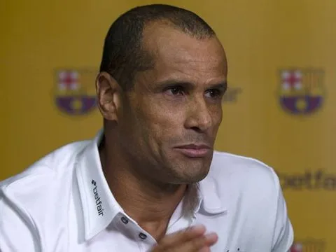 Rivaldo: "Chỉ có một người thay thế được Messi, đó là..."