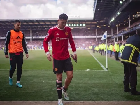 Rooney nói đúng về Ronaldo