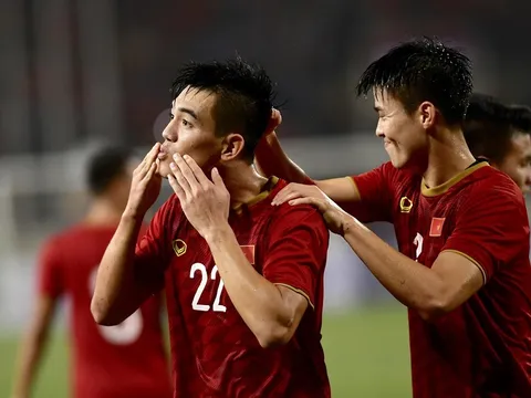 Truyền thông Hàn Quốc: Đây, điều giúp ĐT Việt Nam cho UAE "phơi áo" tại Mỹ Đình