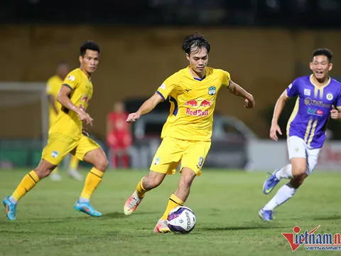 Rộ tin đồn Văn Toàn chia tay HAGL, đầu quân Hà Nội FC