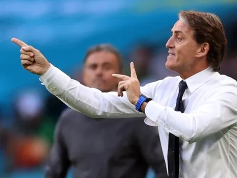 HLV Mancini: "Hình thức sút luân lưu thật tàn nhẫn"