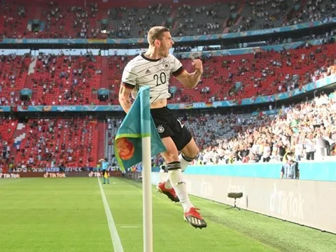 Robin Gosens bùng nổ, một CLB lớn đánh tiếng chiêu mộ