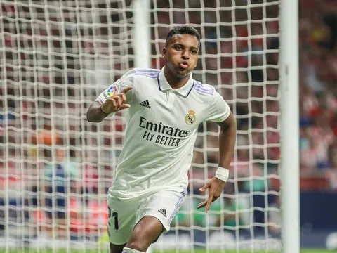 Rodrygo chơi hay khiến Real khó xử