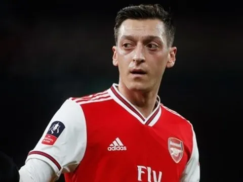 Rời Arsenal, Ozil được săn đón ở 3 bến đỗ khó tin