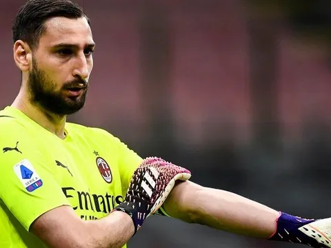 Rời Milan vì tiền, "tiểu Buffon" bị chỉ trích thậm tệ