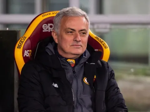 Mourinho sẵn sàng ký HĐ thứ 2 từ Arsenal trước hạn chót