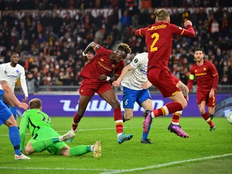 Roma vào tứ kết Europa Conference League