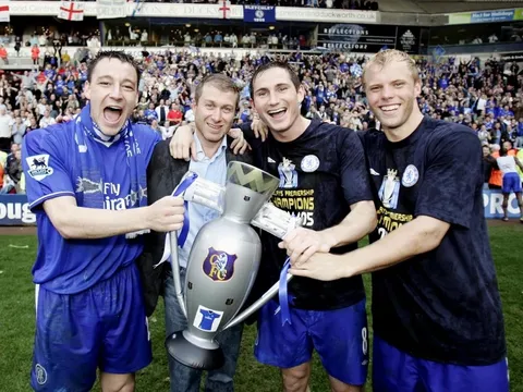 Chris Bryant: 'Điều John Terry nói về Abramovich thật kinh khủng'