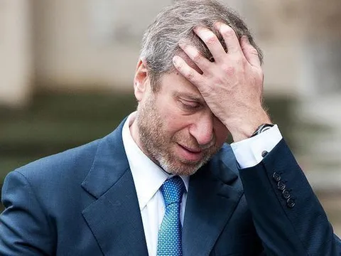 Roman Abramovich chính thức nhận án phạt cực nặng từ EU