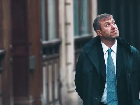 Roman Abramovich: Đằng sau mọi gia sản kếch xù là một tội ác